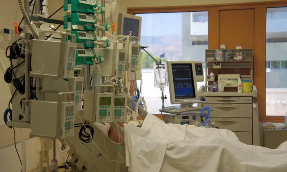 Κορονοϊός: Μολύνθηκε από τον ιό γιατρός ΜΕΘ του Θριασίου Νοσοκομείου